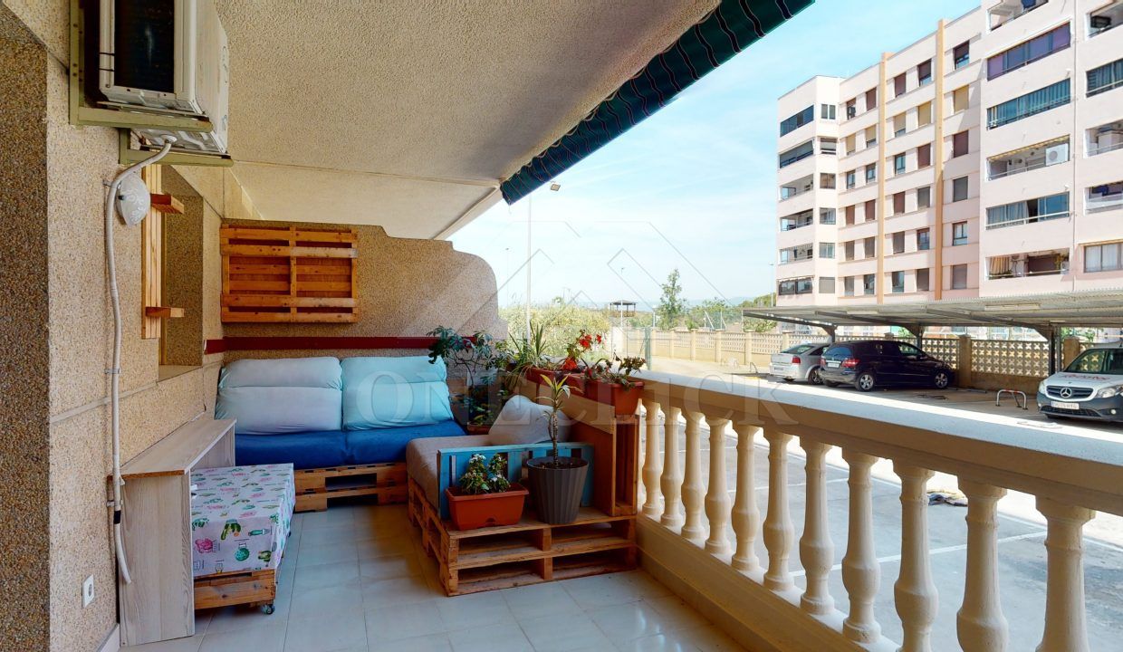 Apartamento-venta-Pineda-inmobiliaria-One-Cl1ck 7