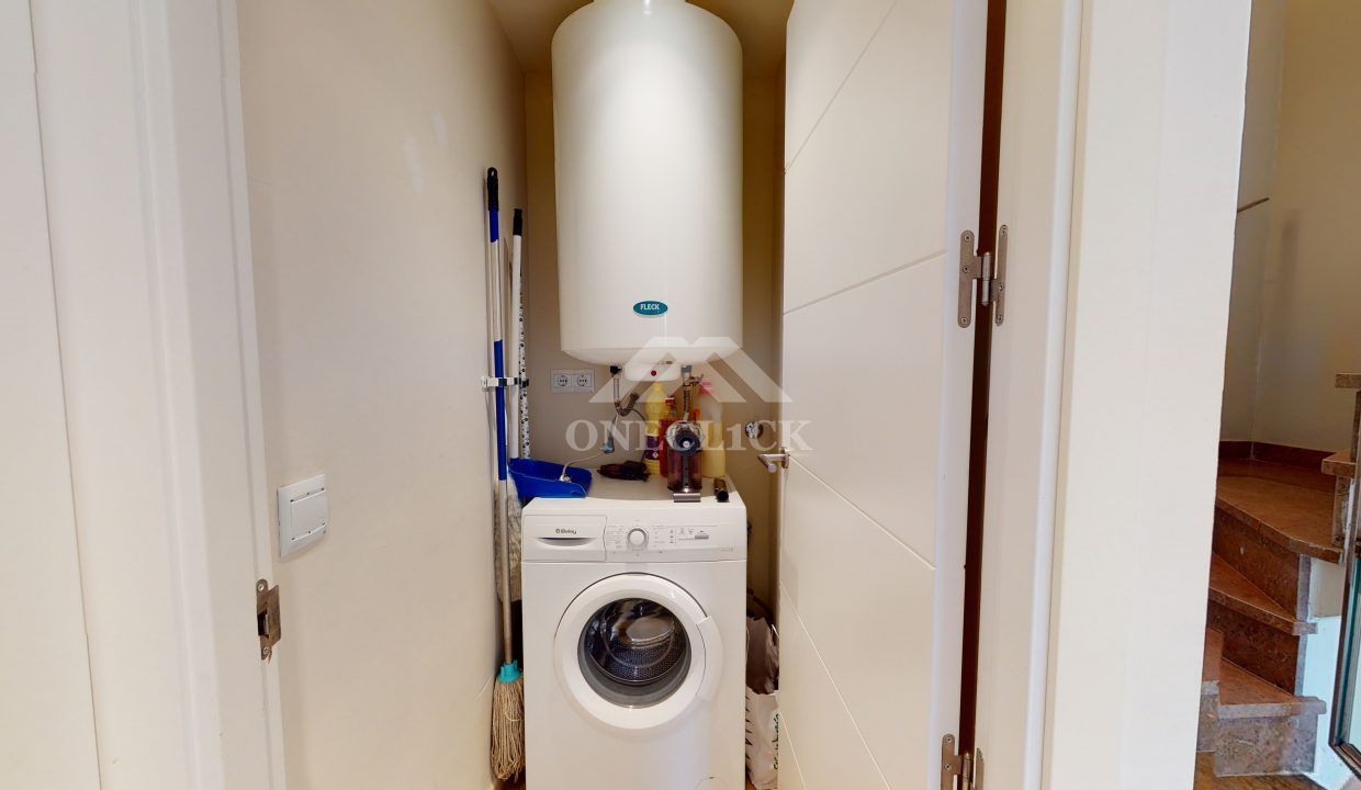 Casa-pareada-Bonmont-garaje-pisicina-Inmobiliaria-One-Cl1ck 14