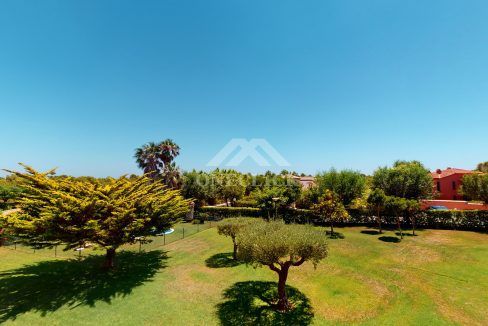 Casa-pareada-Bonmont-garaje-pisicina-Inmobiliaria-One-Cl1ck 18