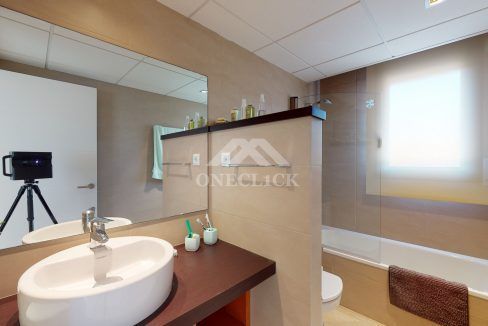 Casa-pareada-Bonmont-garaje-pisicina-Inmobiliaria-One-Cl1ck 34