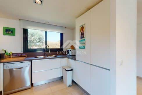 Casa-pareada-Bonmont-garaje-pisicina-Inmobiliaria-One-Cl1ck 6