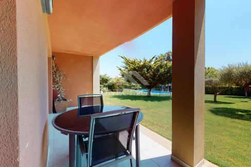 Casa-pareada-Bonmont-garaje-pisicina-Inmobiliaria-One-Cl1ck 9