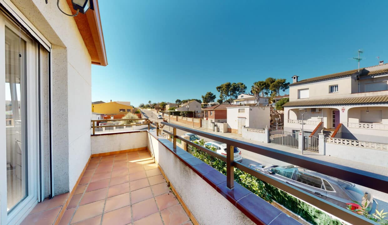 Carrer-De-La-Pau-12-02022023_132355