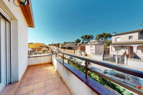 Carrer-De-La-Pau-12-02022023_132355