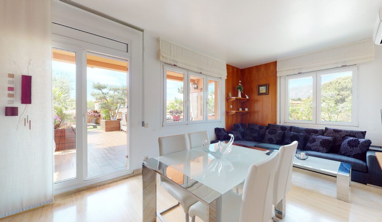 Duplex-venta-Bonmont-Mont-roig-Inmobiliaria-One-Cl1ck 1
