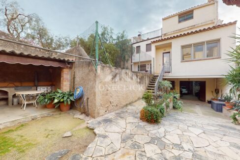 Raval-Vinyols-02262024_214425