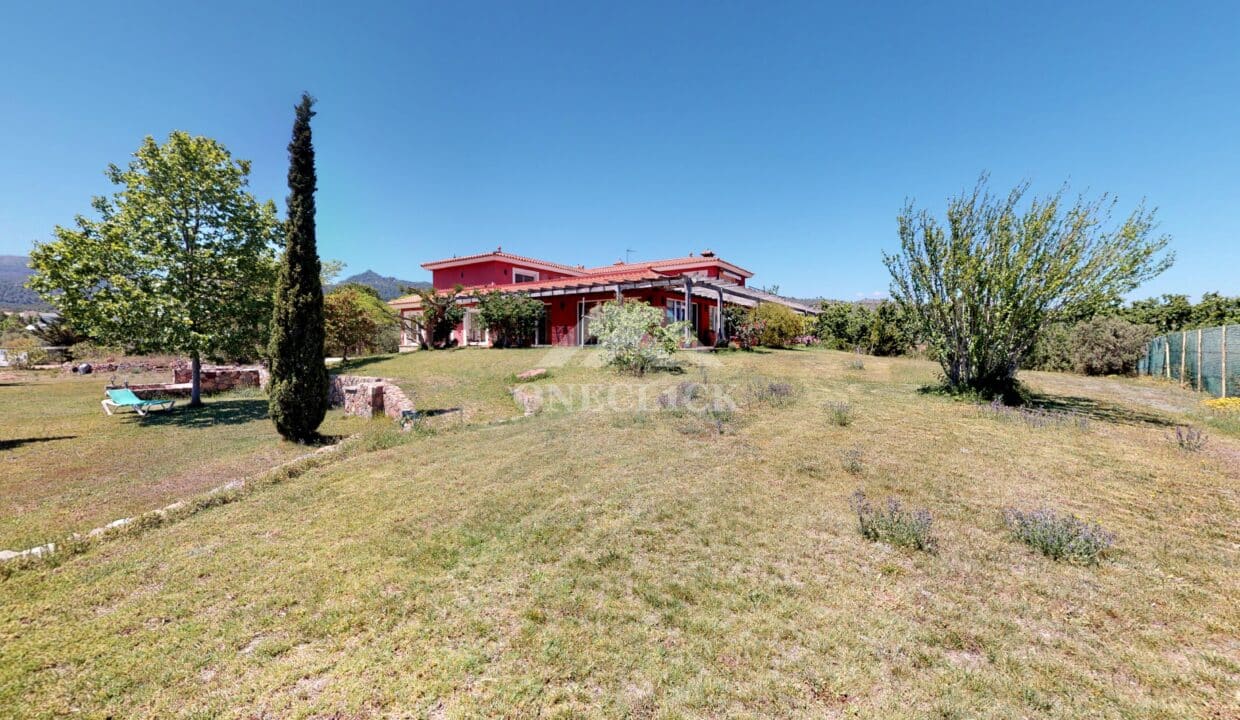 Chalet-en-Vilanova-dEscornalbou-09222024_155927
