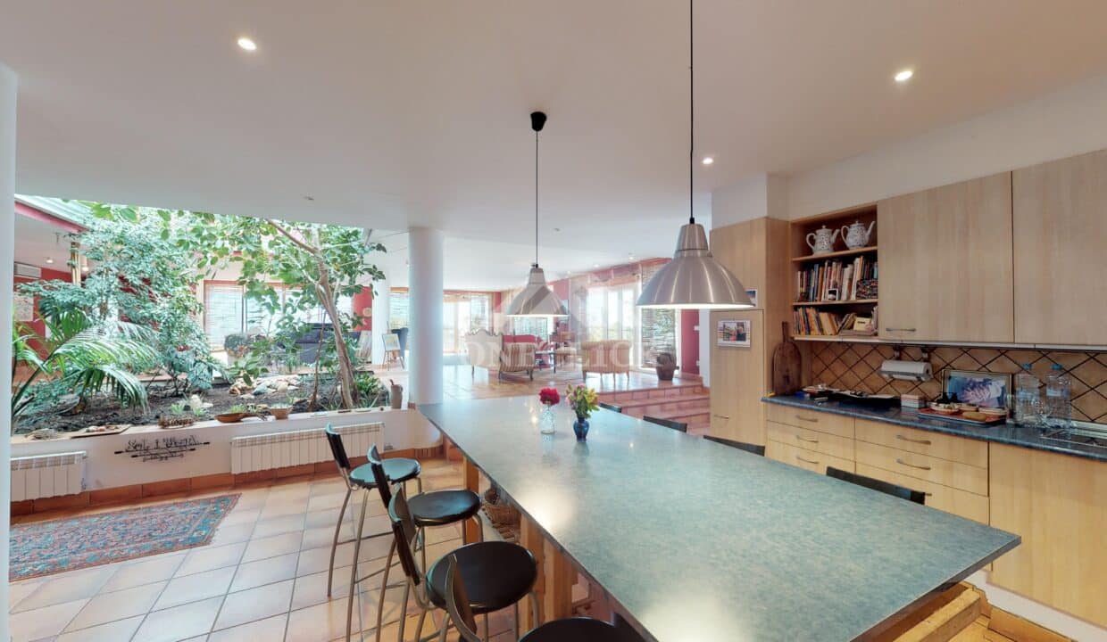 Chalet-en-Vilanova-dEscornalbou-09222024_161844