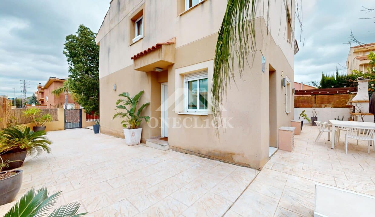 Casa-pareada-Vilafortuny-Inmobiliaria-One-Cl1ck-Cambrils (11)