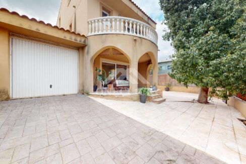 Casa-pareada-Vilafortuny-Inmobiliaria-One-Cl1ck-Cambrils (2)