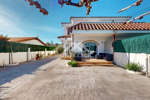 Chalet-unifamiliar-Mainou-Cambrils-Inmobiliaria-One-Cl1ck (2)