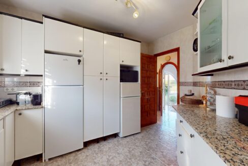 Chalet-unifamiliar-piscina-Miami-Playa-Inmobiliaria (12)