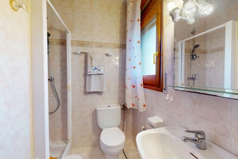 Chalet-unifamiliar-piscina-Miami-Playa-Inmobiliaria (13)
