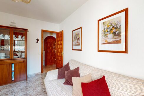 Chalet-unifamiliar-piscina-Miami-Playa-Inmobiliaria (17)