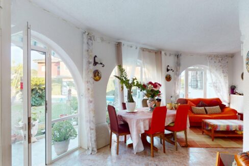 Chalet-unifamiliar-piscina-Miami-Playa-Inmobiliaria (22)