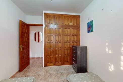 Chalet-unifamiliar-piscina-Miami-Playa-Inmobiliaria (28)
