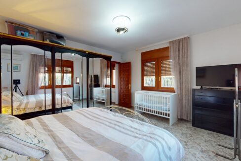 Chalet-unifamiliar-piscina-Miami-Playa-Inmobiliaria (31)